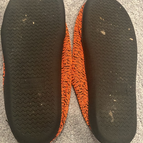 NFL Denver Broncos Slippers - Picture 4 of 5